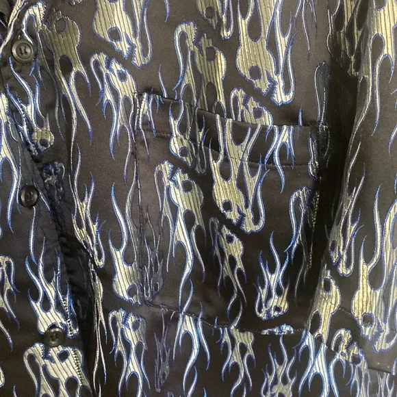 Odo Skull & Flame Shirt - Picture 4 of 5